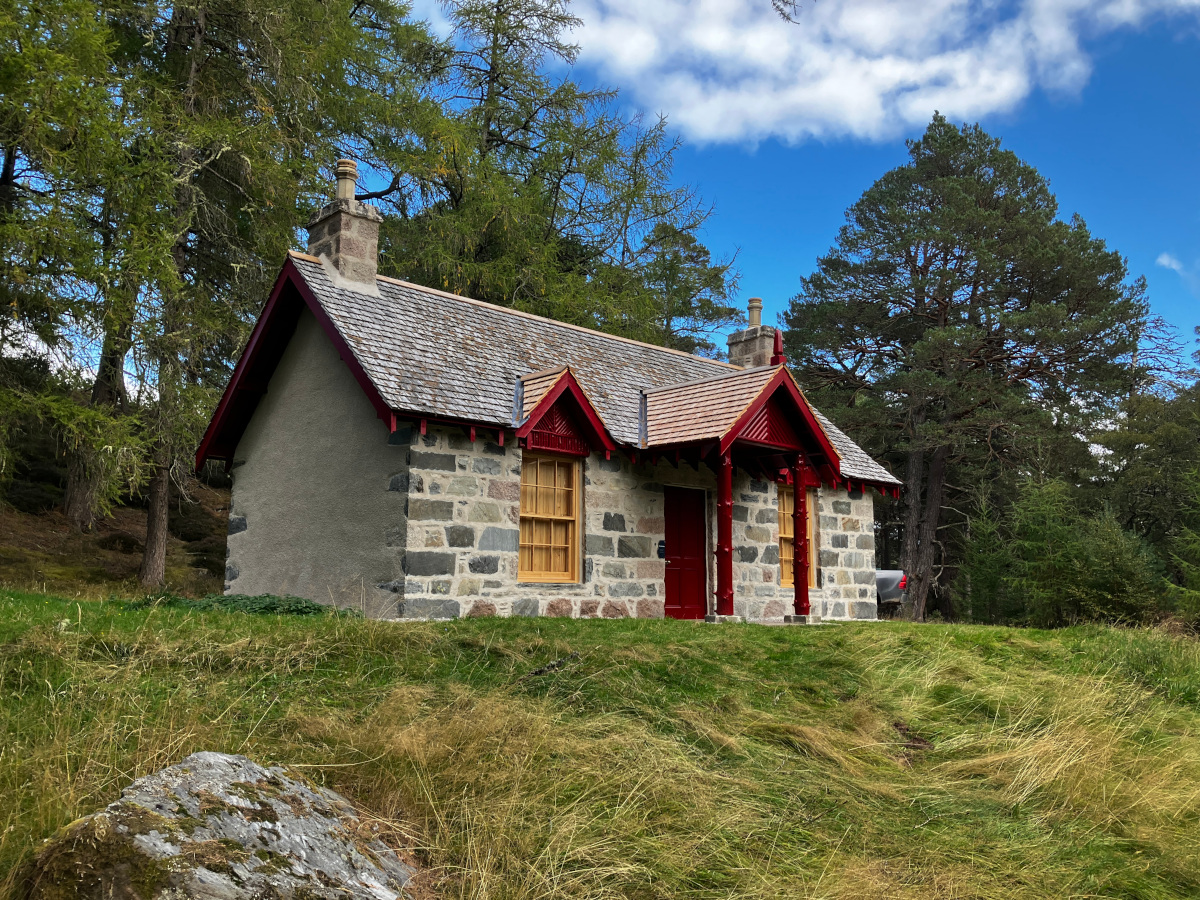 Quoich Picnic Hut